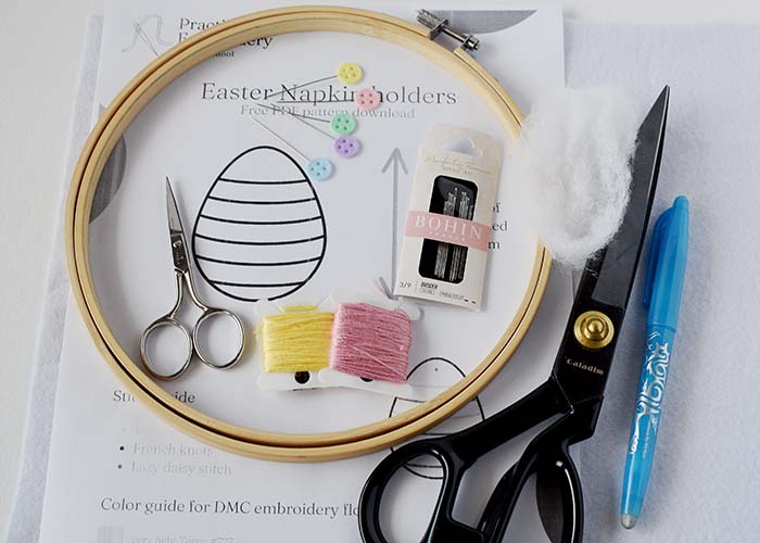 Strumenti e materiali per il progetto di portatovaglioli fai-da-te