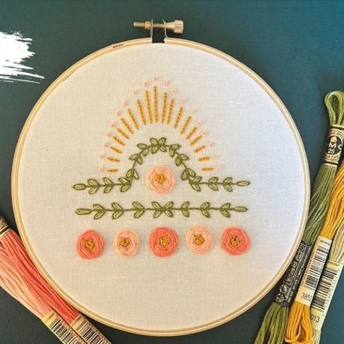 Floral Libra Symbol Hand Stickmuster entworfen von STFiberArt auf Etsy