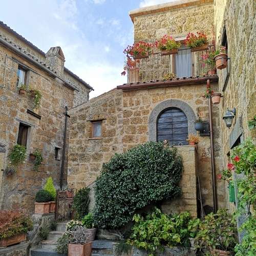 Hof in Civita di Bagnoregio, Italien